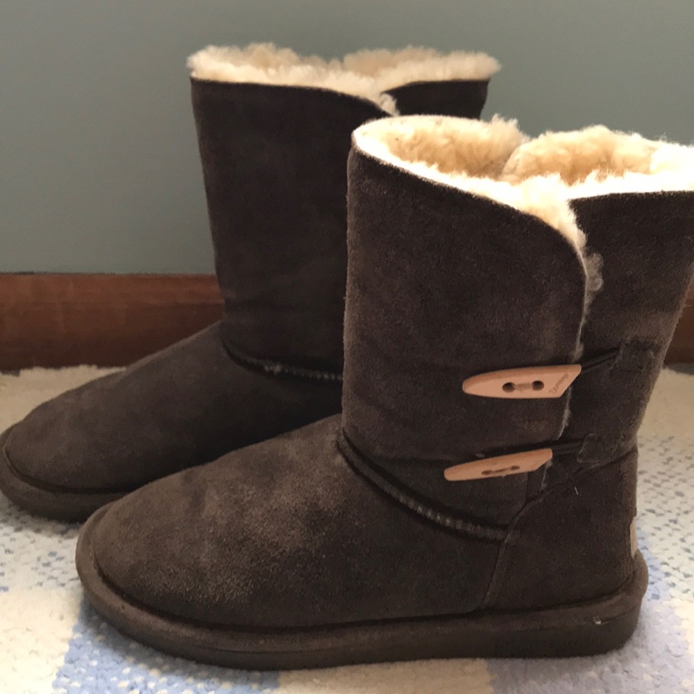 BEARPAW BOOTS